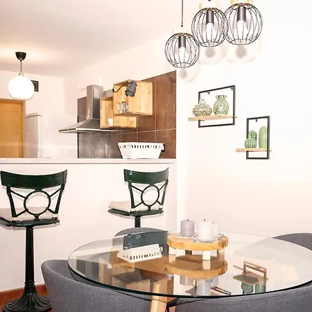 Artistic Beachfront Apartment Radazul