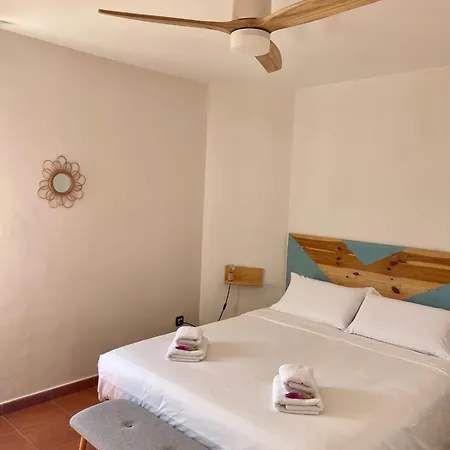 Apartment Artistic Beachfront *