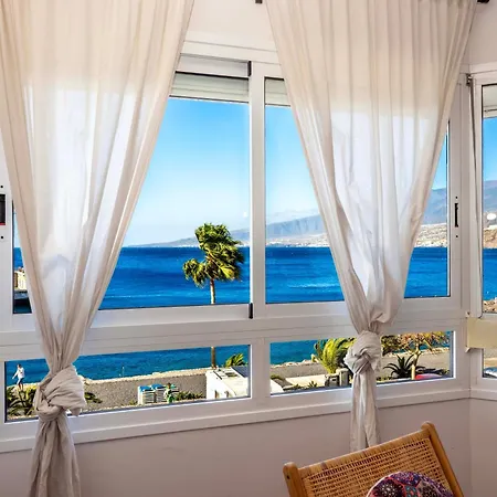아파트 Artistic Beachfront Radazul