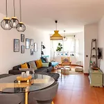 Apartment Artistic Beachfront