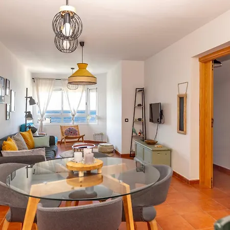 Appartamento Artistic Beachfront Radazul