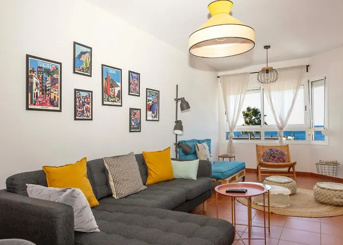 Artistic Beachfront Apartment Radazul