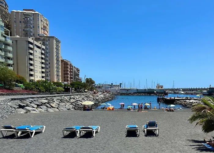 Artistic Beachfront Apartamento